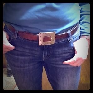 Ladies leather belt